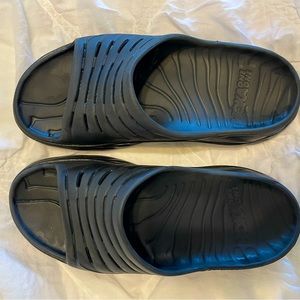 HOKA Ora Recovery Slides, size 10